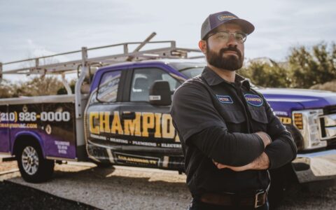 Champion-542